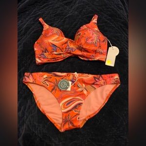 Boden Capri Cup-size Bikini Coral Paradise Paisley New US 34DD/10 Swimsuit